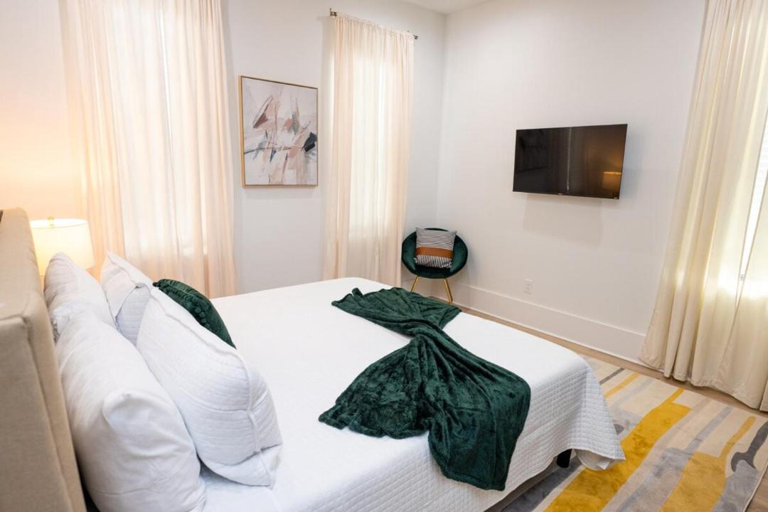 Photo of Bedroom in Tulane - Gravier