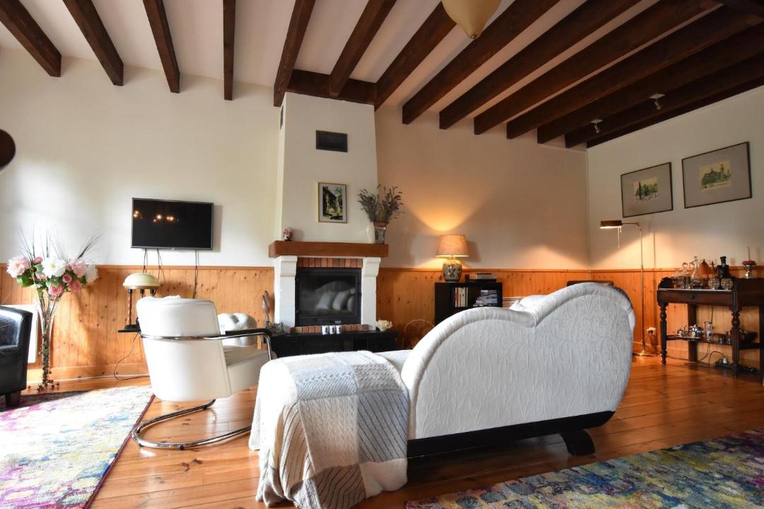 Photo of Others in Le Chatelet