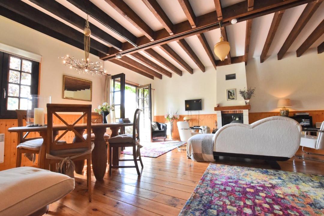 Photo of Others in Le Chatelet