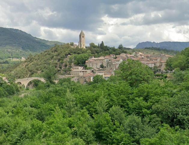 Photo of Buildings in Olargues