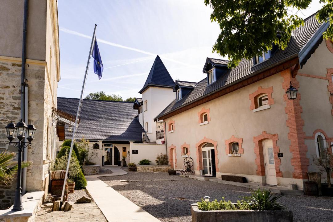 Photo of Others in Saint-Genix-sur-Guiers
