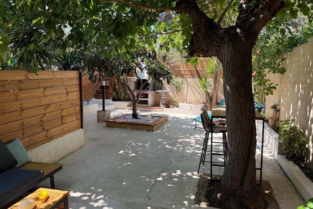 Photo of Others in Monticello