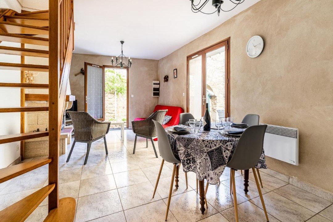 Photo of Others in Minerve