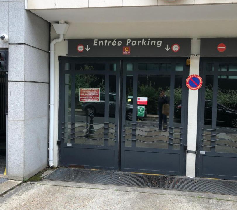 Photo of Others in Issy-les-Moulineaux