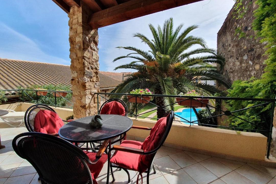 Photo of Patio Balcony in Saint-Andre-de-Roquelongue