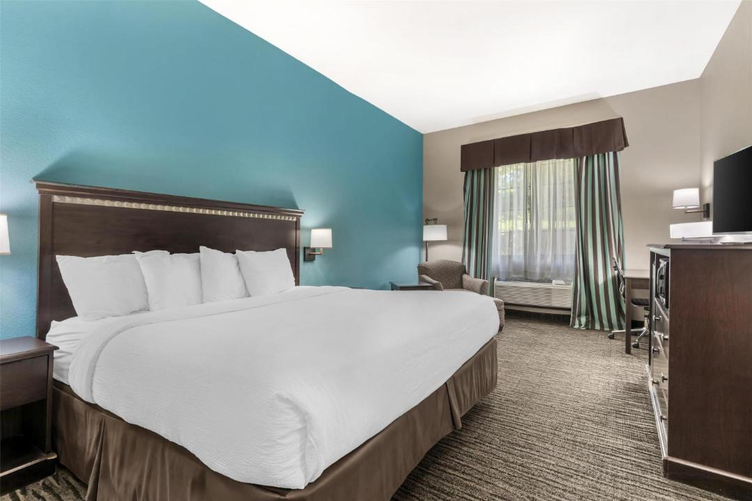 Photo of Bedroom in Mineola