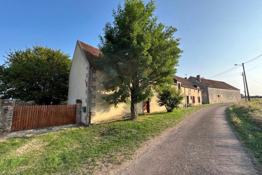 Photo of Others in Precy-sur-Vrin