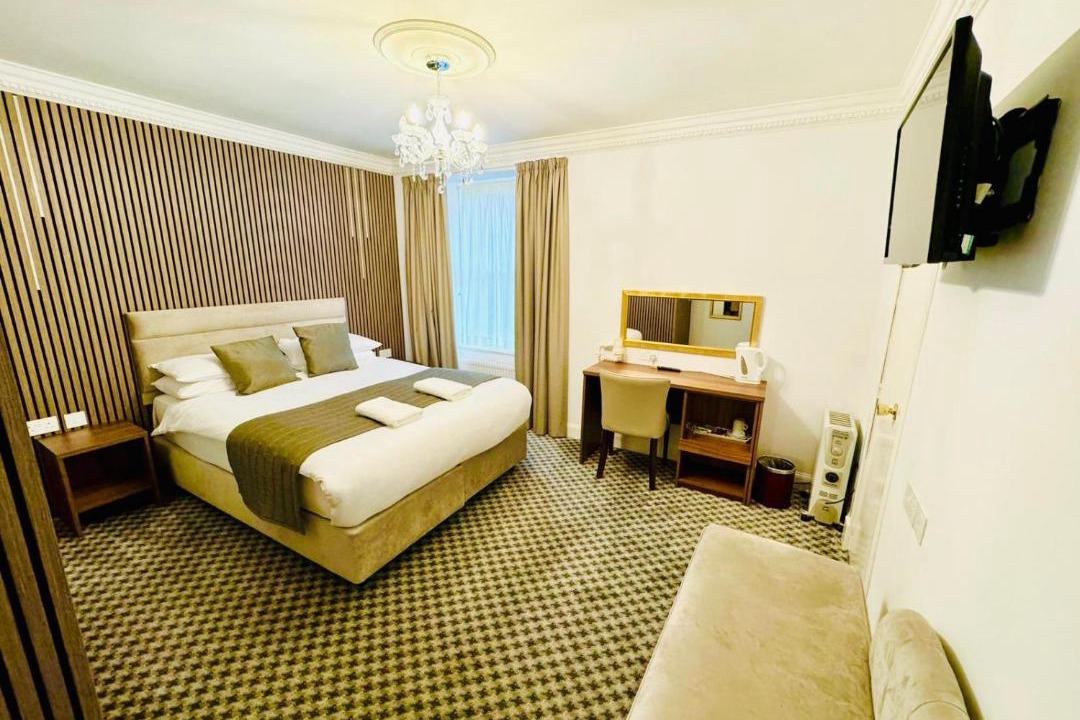 Photo of Others in Kelvinbridge