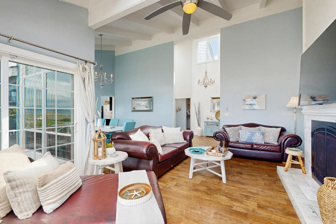 Photo of Others in Fort Bragg