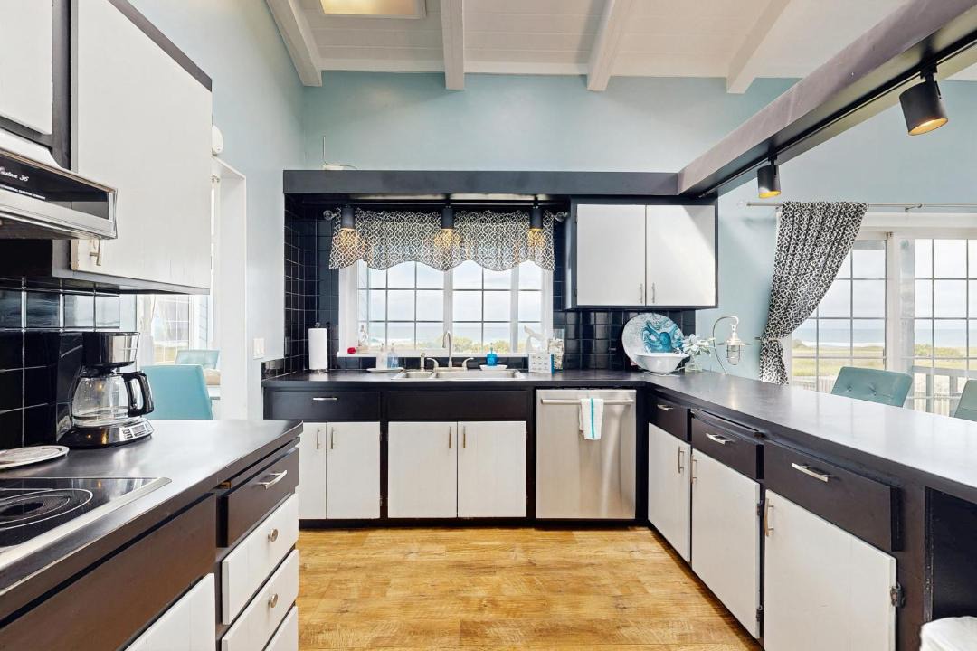 Photo of Others in Fort Bragg