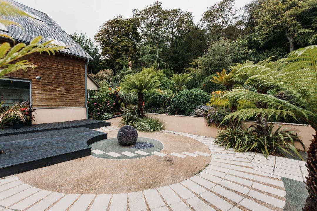 Photo of Others in Niton