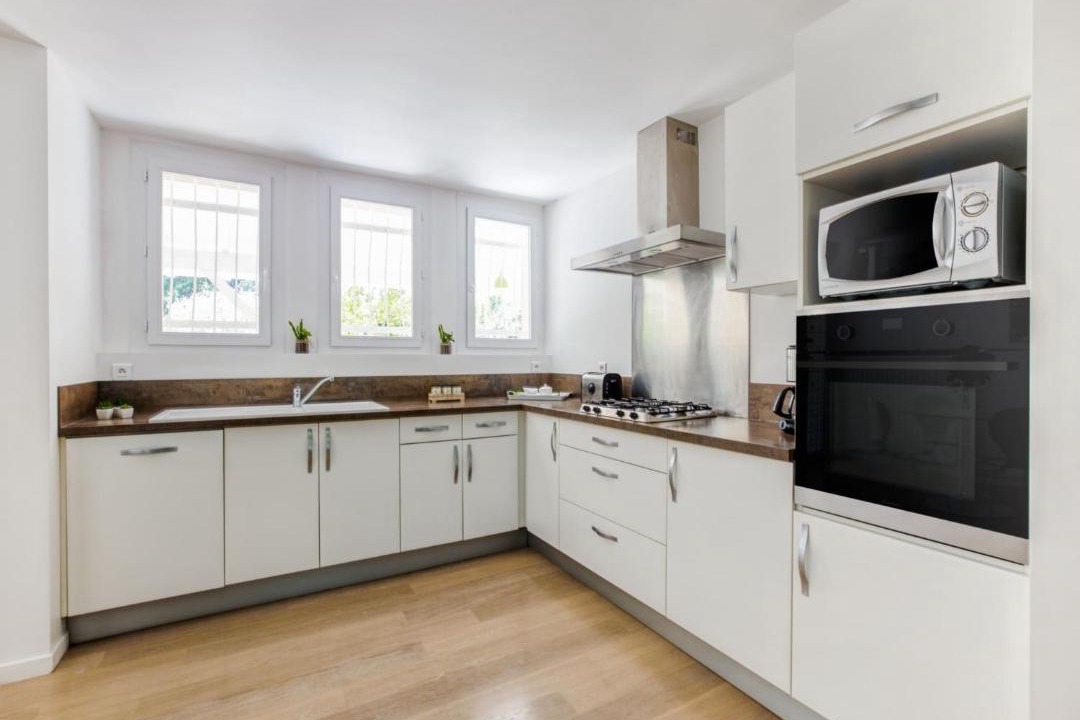Photo of Kitchen in Barry-d'Islemade