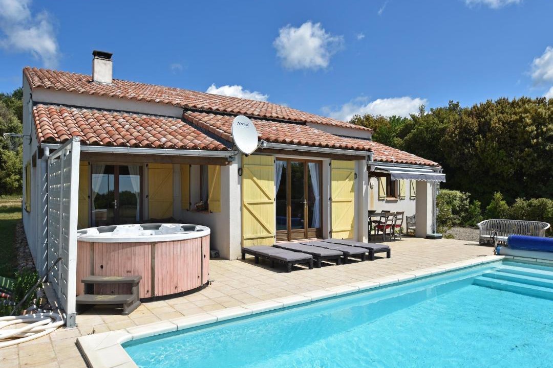 Photo of Others in Velieux