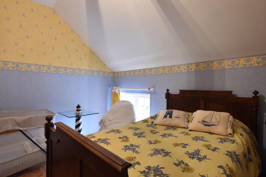 Photo of Bedroom in Englancourt