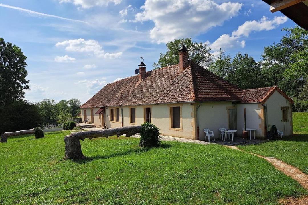 Photo of Others in Vieure