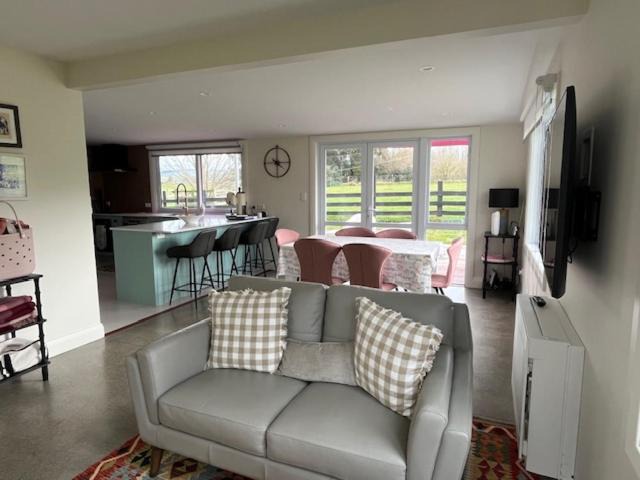 Photo of Others in Puketapu