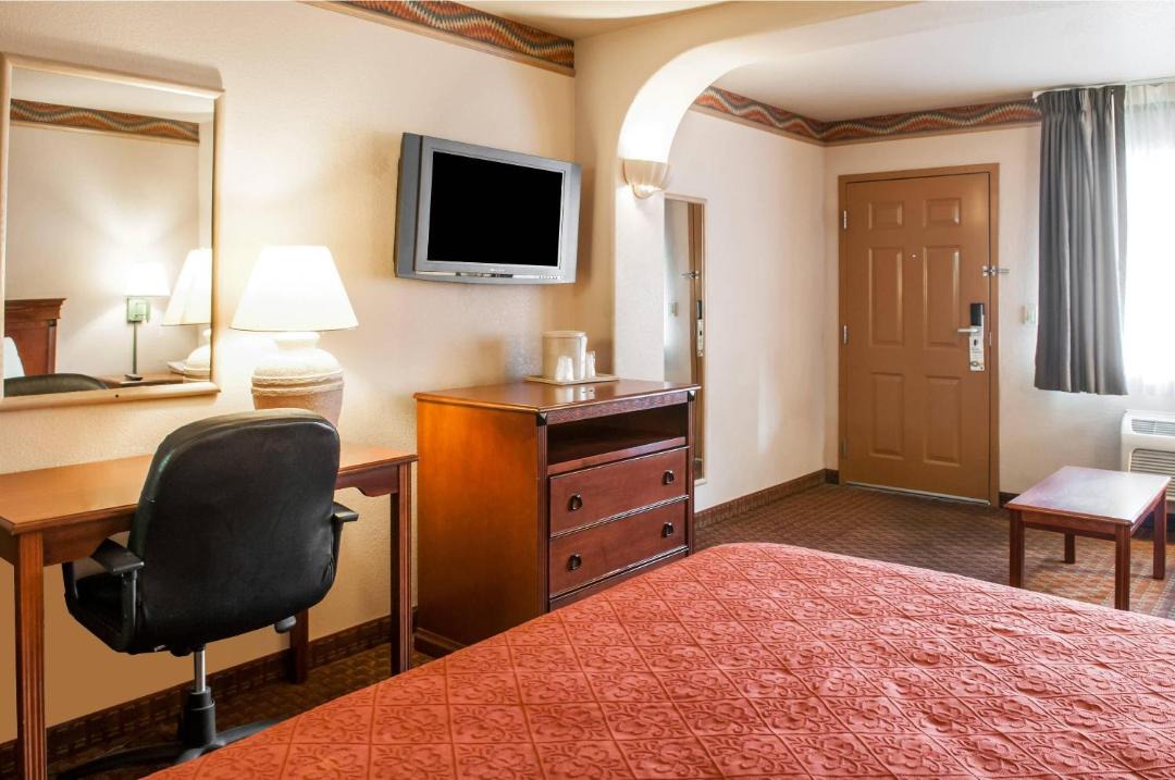 Photo of Bedroom in Mesilla Park