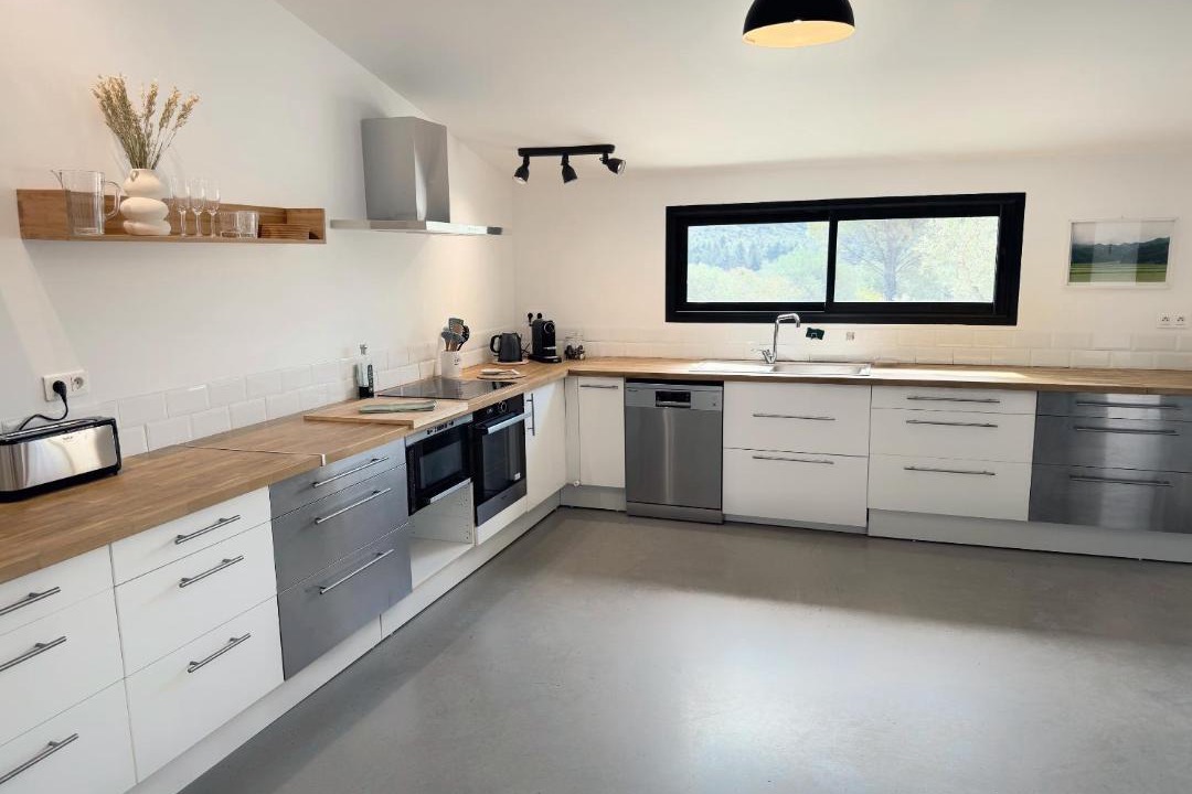 Photo of Kitchen in Eyguieres