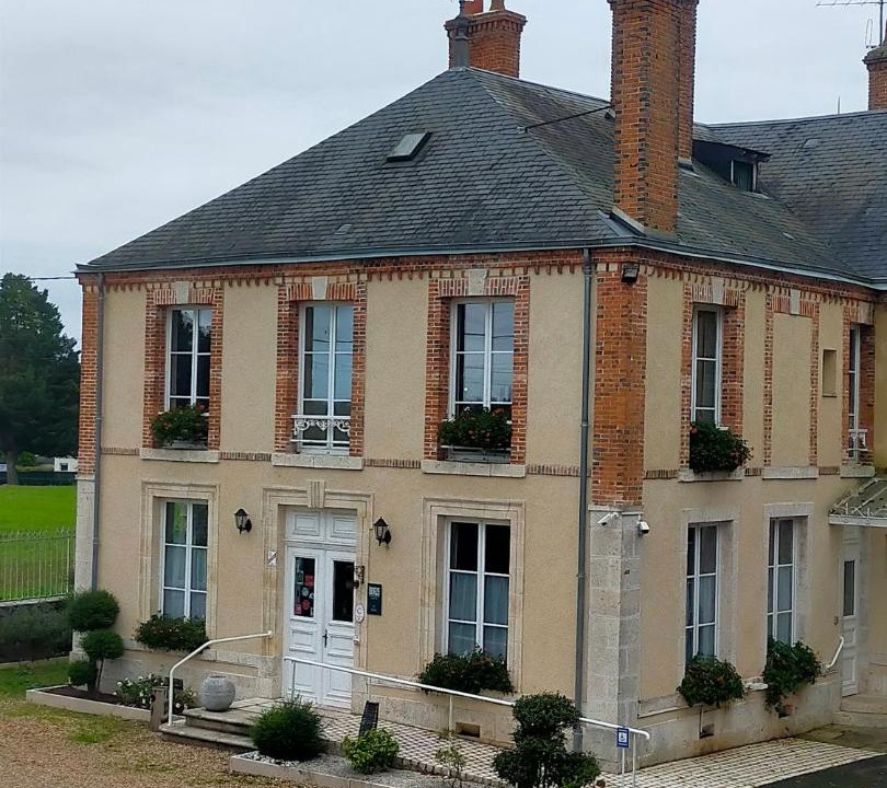 Photo of Others in Clery-Saint-Andre