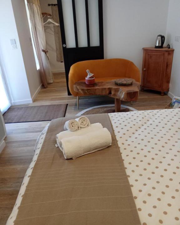 Photo of Others in Conde-sur-Noireau