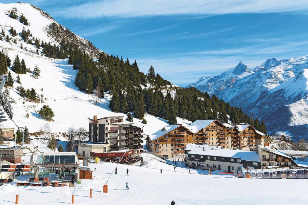 Photo of Others in Auris