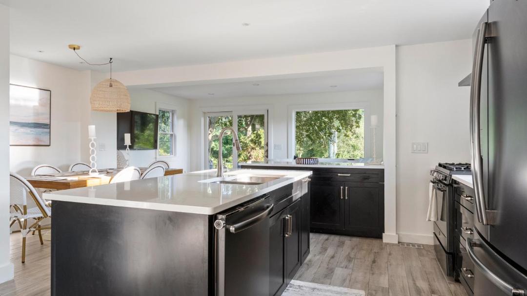 Photo of Others in Charlestown