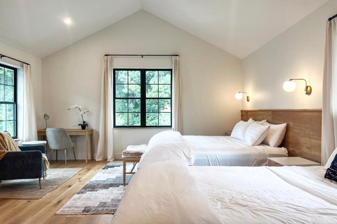 Photo of Bedroom in Hendersonville