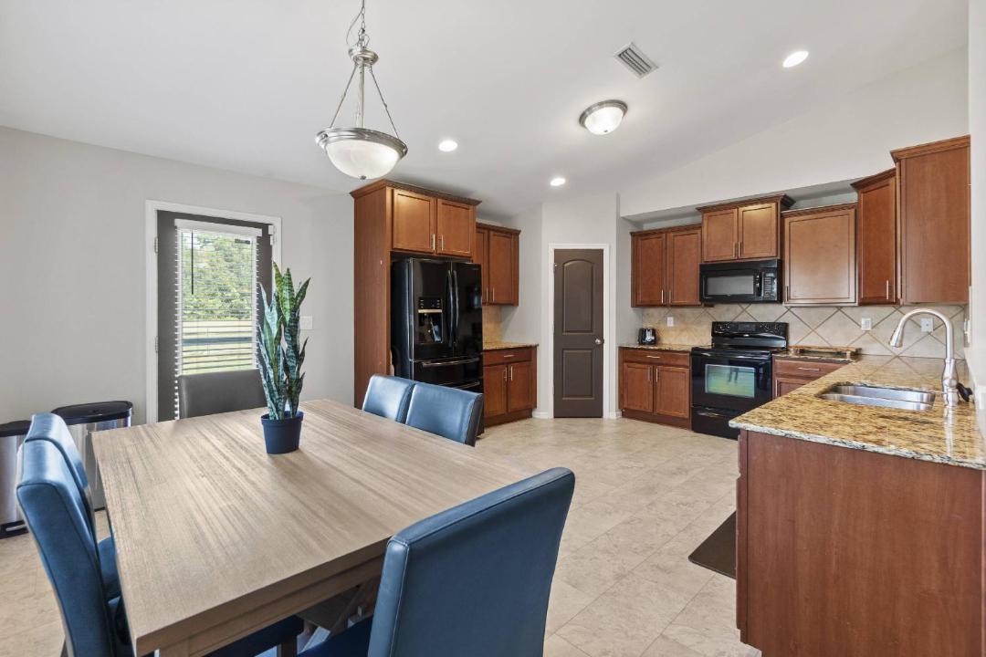 Photo of Kitchen in Midland