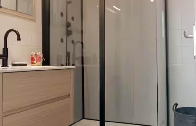 Photo of Bathroom in Varennes-Vauzelles