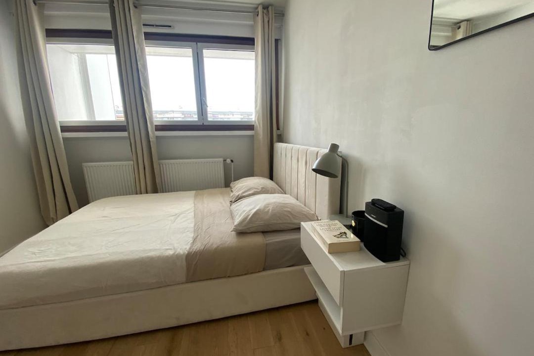 Photo of Bedroom in Saint-Lambert