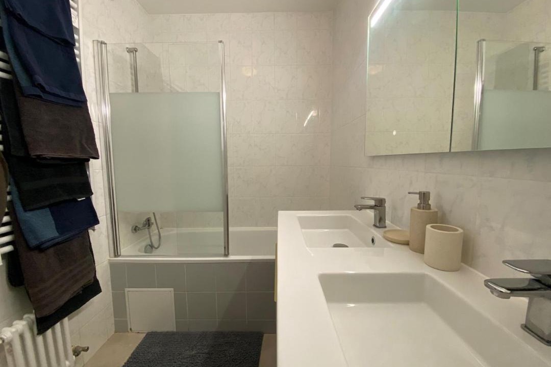 Photo of Bathroom in Saint-Lambert
