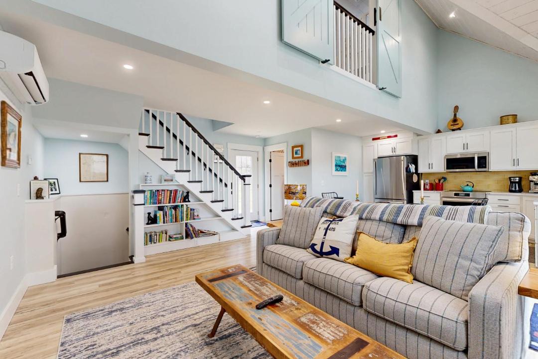 Photo of Others in Valois