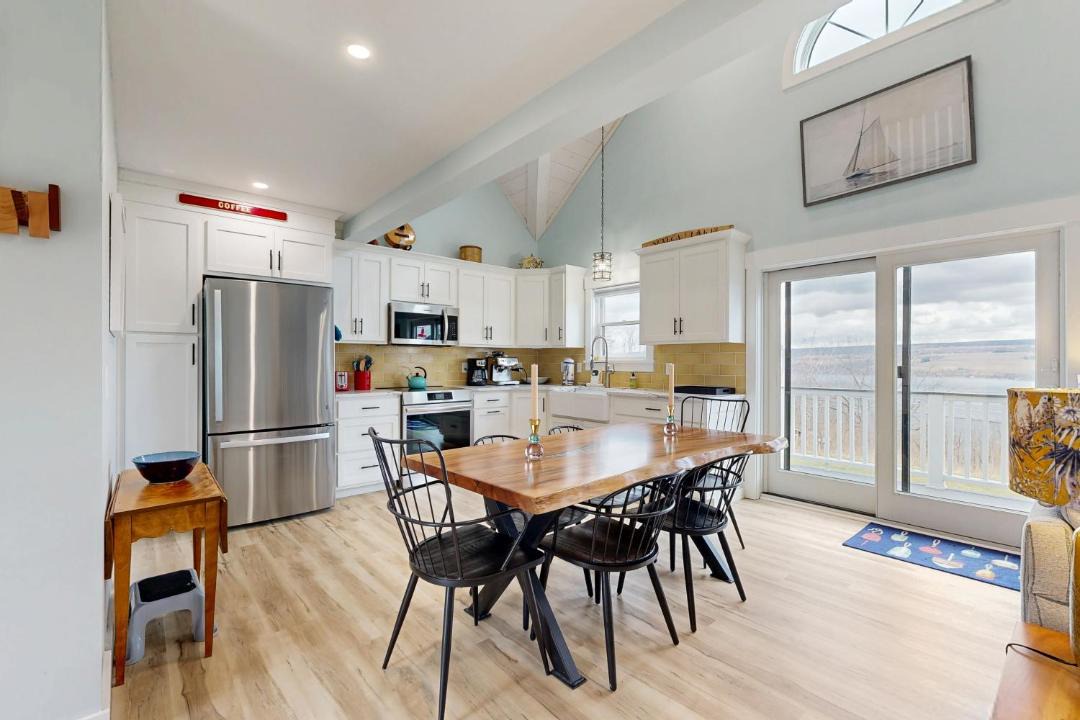 Photo of Others in Valois