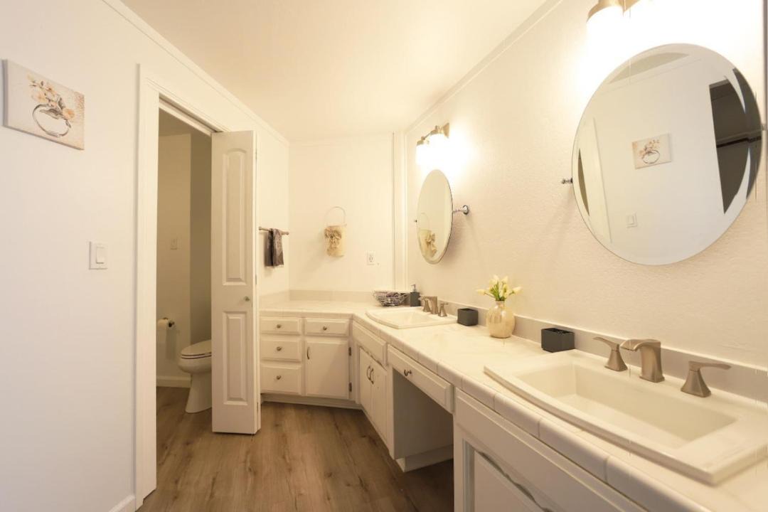 Photo of Bathroom in Apple Hill