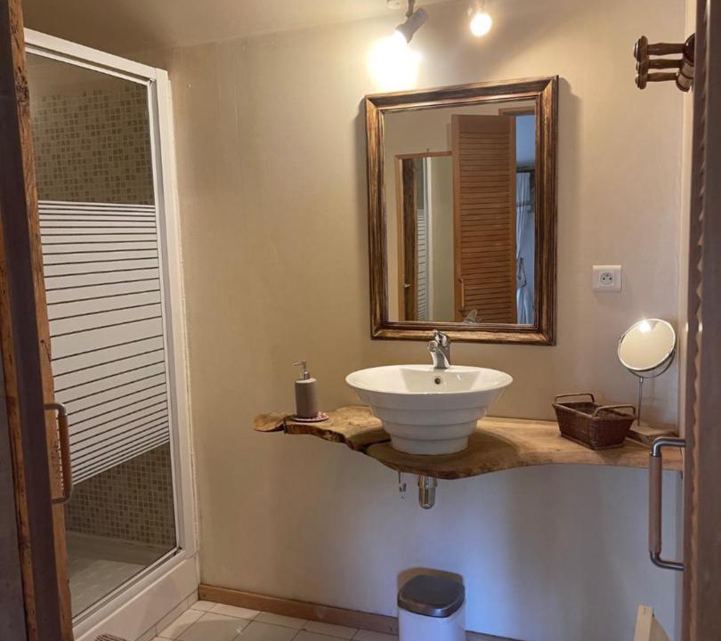 Photo of Bathroom in Beraut