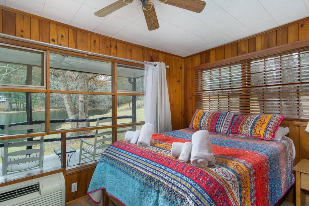 Photo of Bedroom in Flat Rock