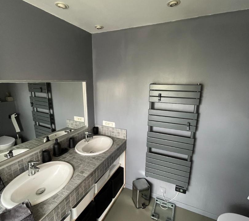 Photo of Bathroom in Begles