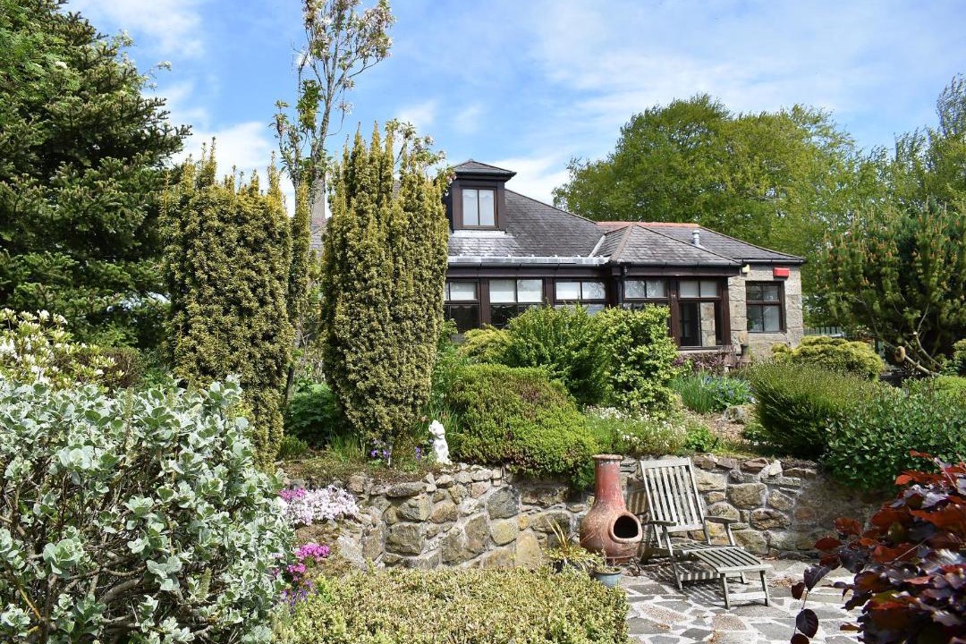 Photo of Others in Maud