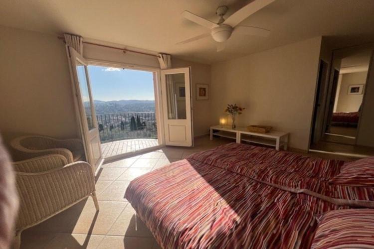 Photo of Others in Cabris