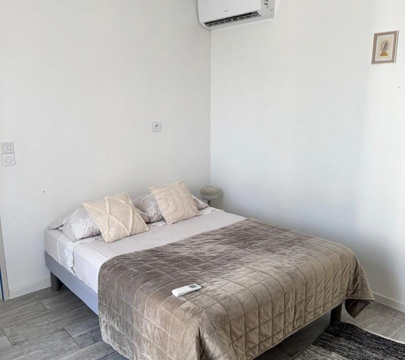 Photo of Bedroom in Fons