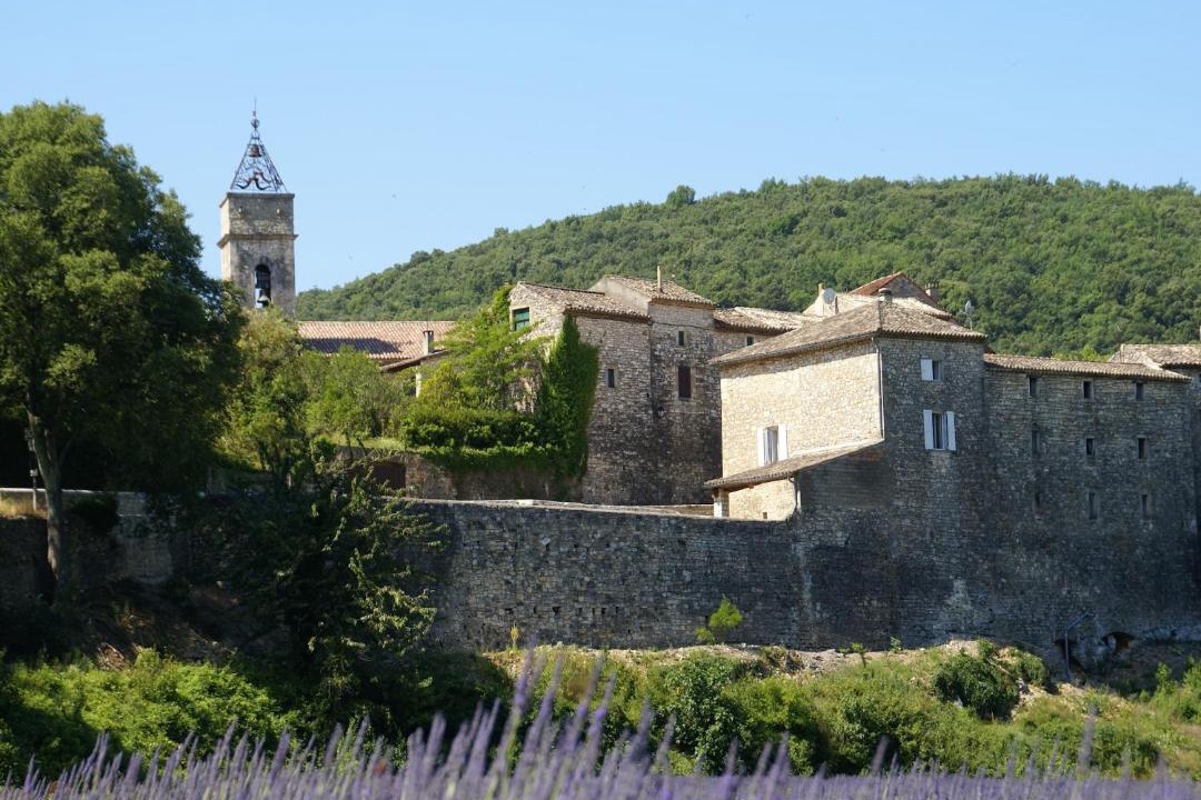 Photo of Buildings in Montclus