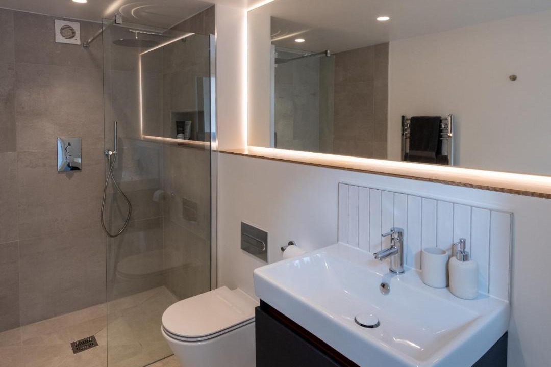 Photo of Others in Etchinghill