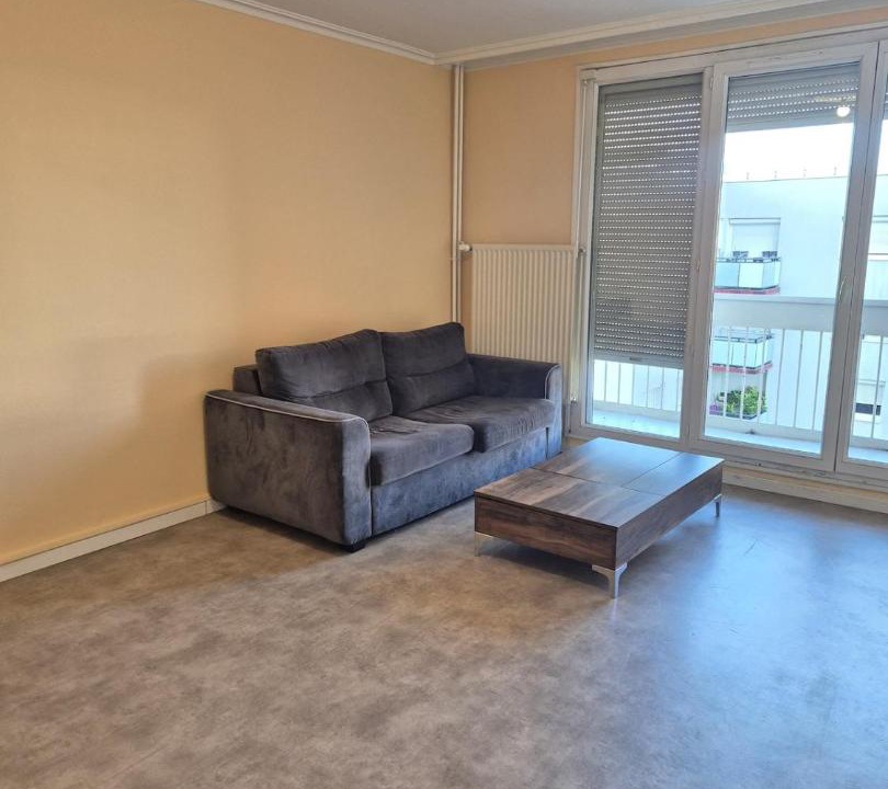 Photo of Livingroom in Meyzieu