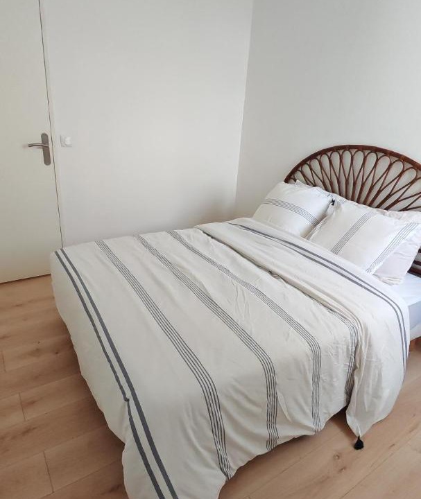 Photo of Bedroom in Mons-en-Baroeul