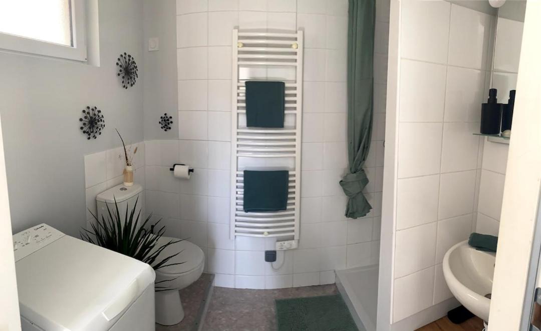 Photo of Bathroom in La Celle-sous-Gouzon