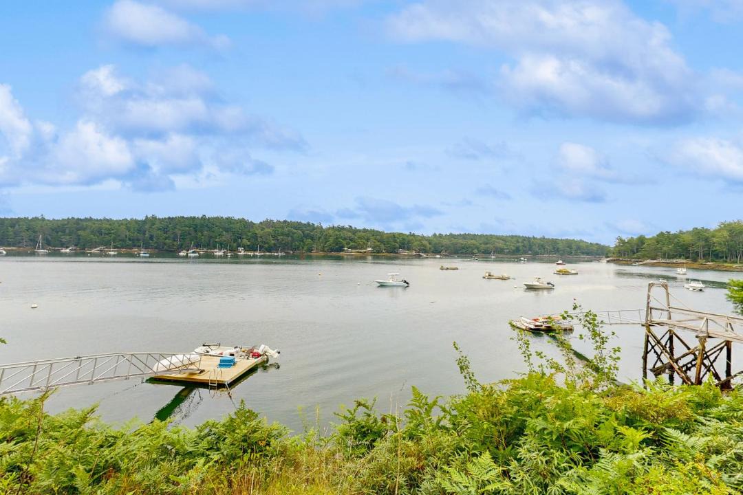 Photo of Others in Mac Mahan