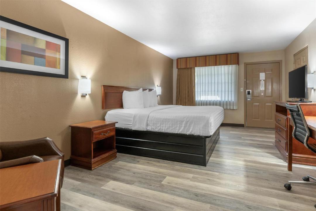 Photo of Bedroom in Poteau