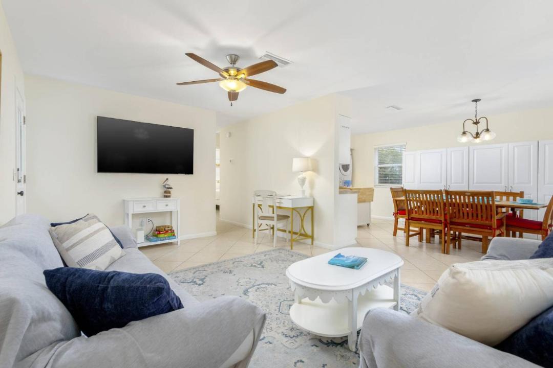 Photo of Others in Surfcrest Village