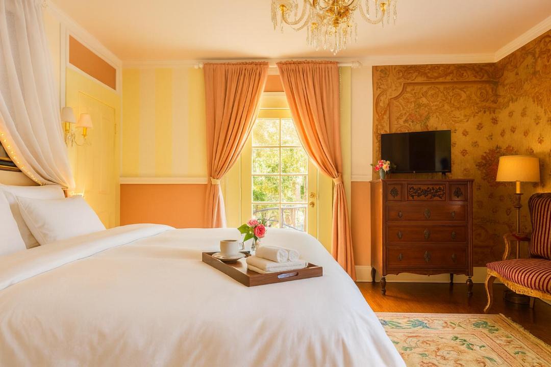 Photo of Bedroom in Hollywood