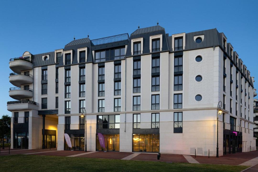Photo of Others in Clamart